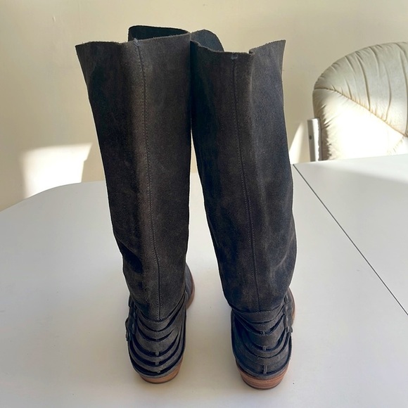 🆕 $545 BARNEY’S New York CO-OP Suede Gray Tall Boots Size 6.5 EU 36.5 - Picture 6 of 10